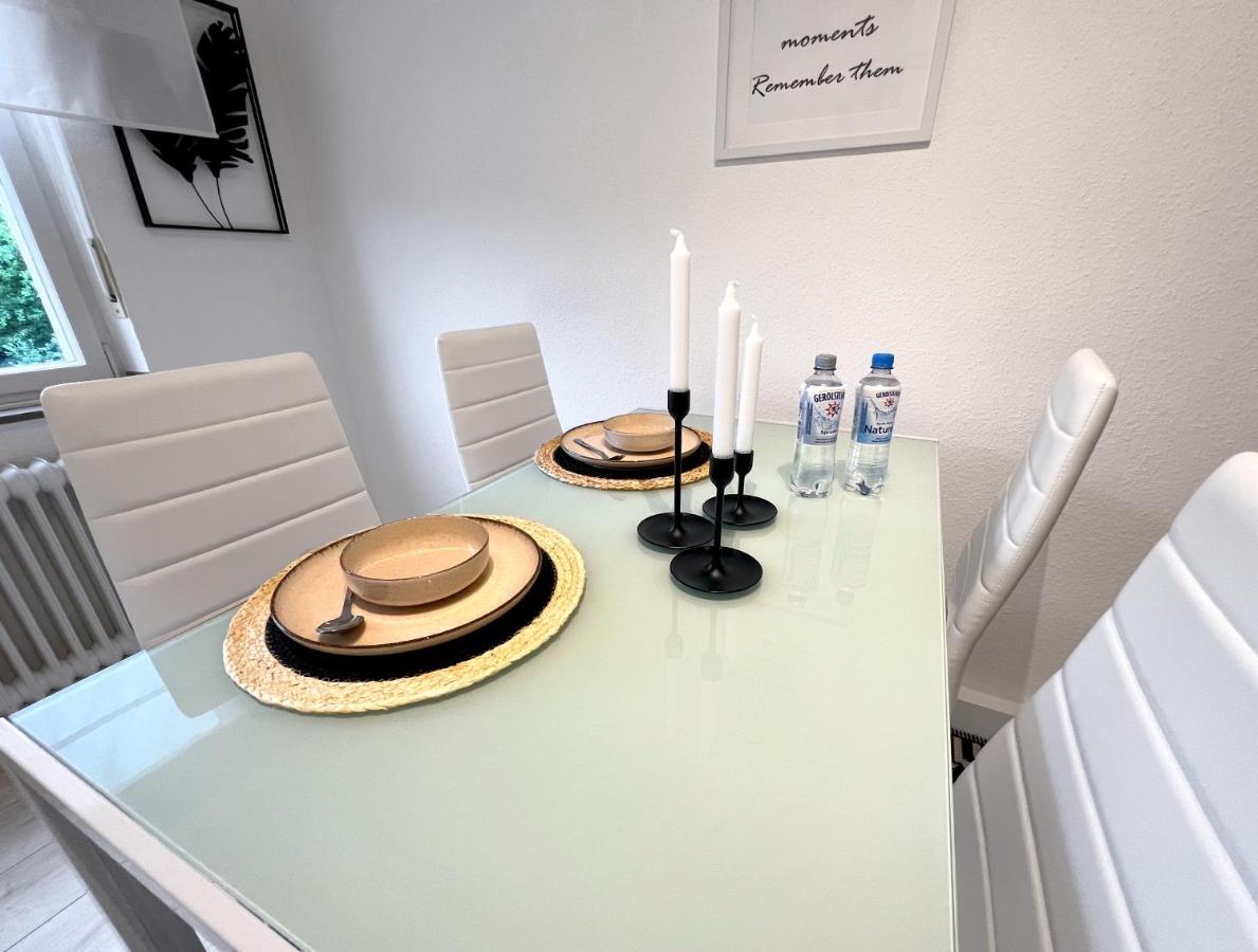One Bed And One Sofa Bed, Self Check In, Invoice Apartment Monchengladbach Exterior photo