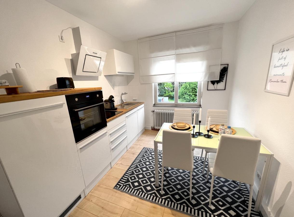 One Bed And One Sofa Bed, Self Check In, Invoice Apartment Monchengladbach Exterior photo